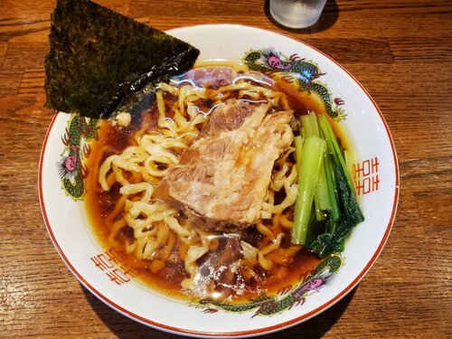 ジョニーソーキ中華そば (2).jpg